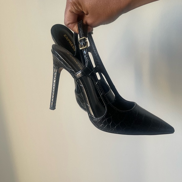 BLACK EXPRESS PEEP TOE HEELS - Picture 5 of 7